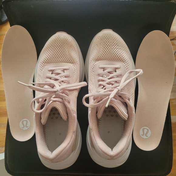 Lululemon 2024 Beyondfeel Running shoes,9 - Picture 5 of 16